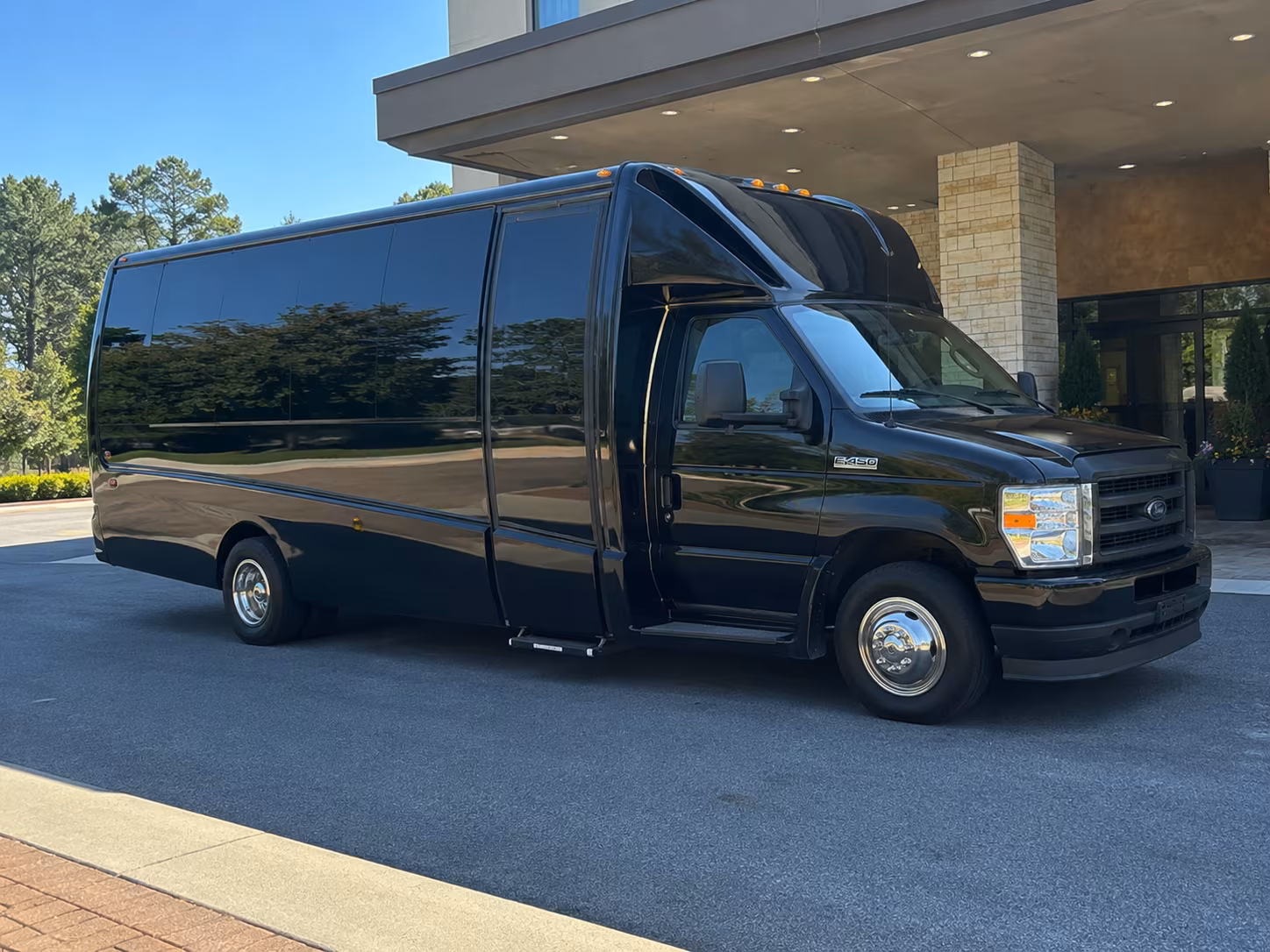 bus rentals for pullman mission and community outreach groups