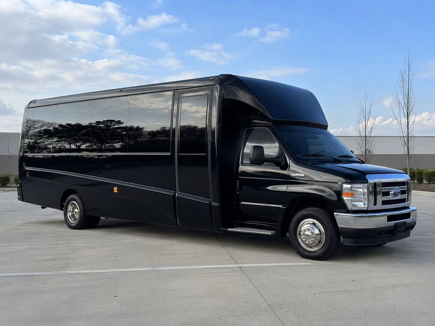 charter buses for pullman youth group retreats and camp trips