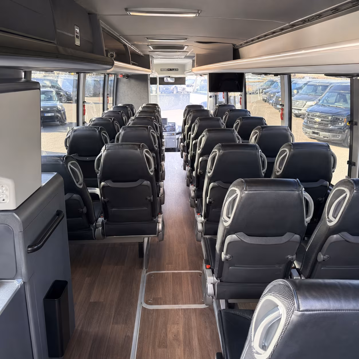 pullman bus rental service area