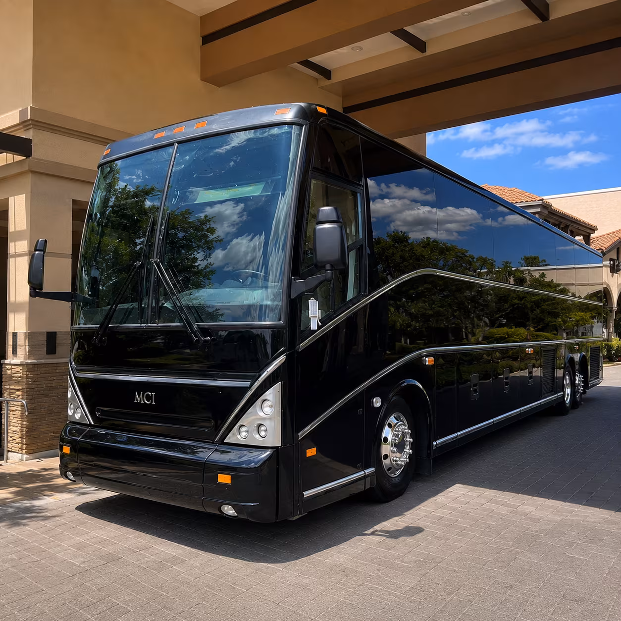 pullman charter bus rentals for wsu cougar away games and bowl trips